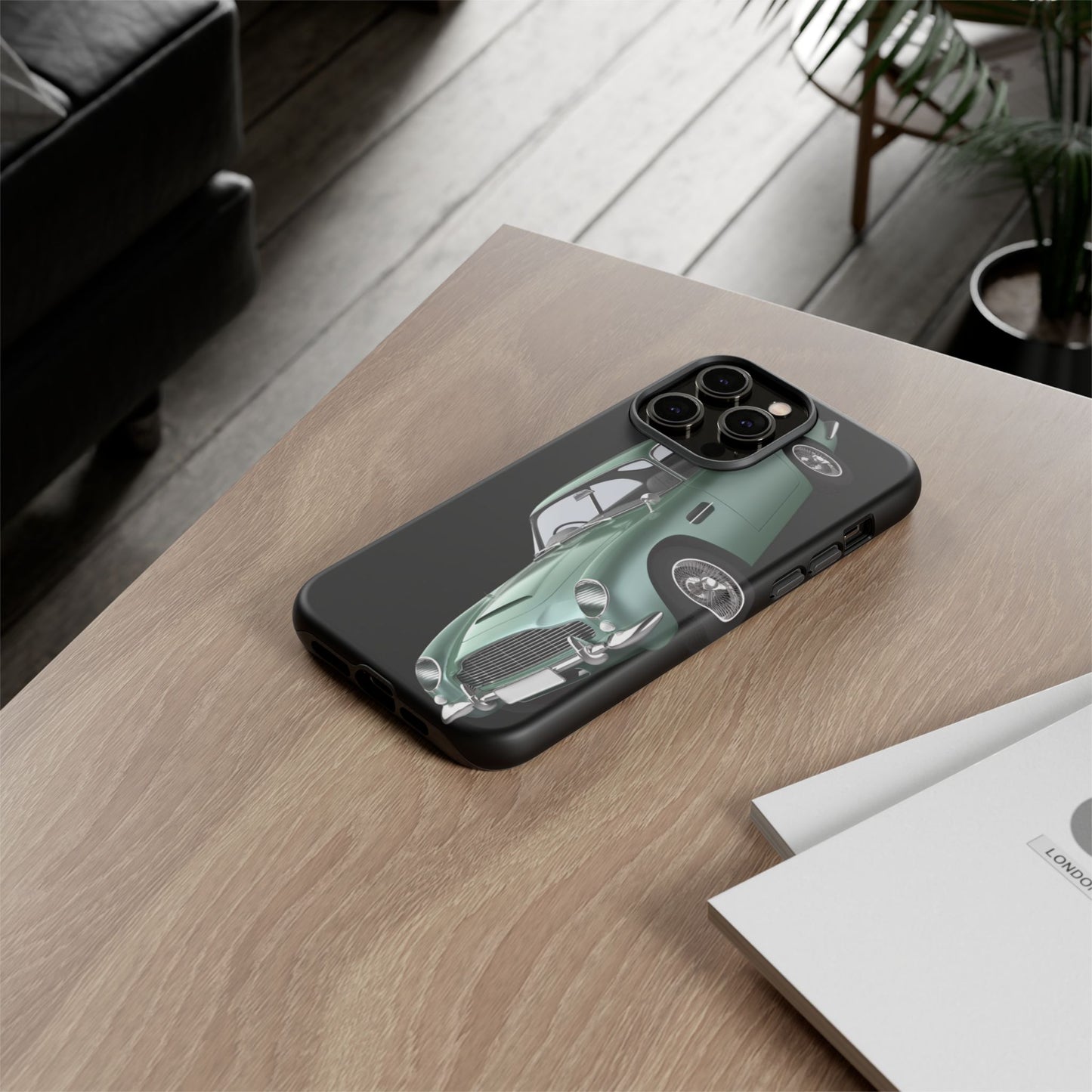 Phone Case iPhone 16/15/14 - Vintage Green Car Tough Case