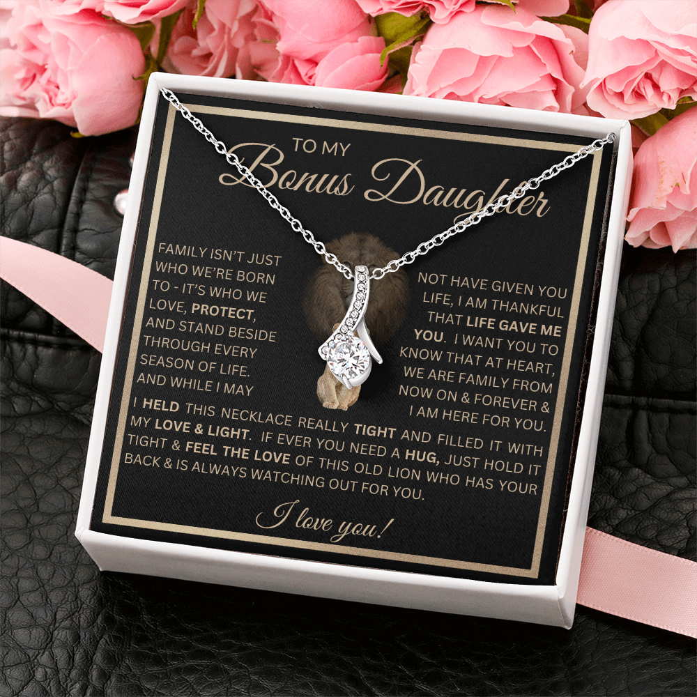 To My Bonus Daughter Gift - Alluring Beauty Necklace with "This Old Lion Has Your Back" Message